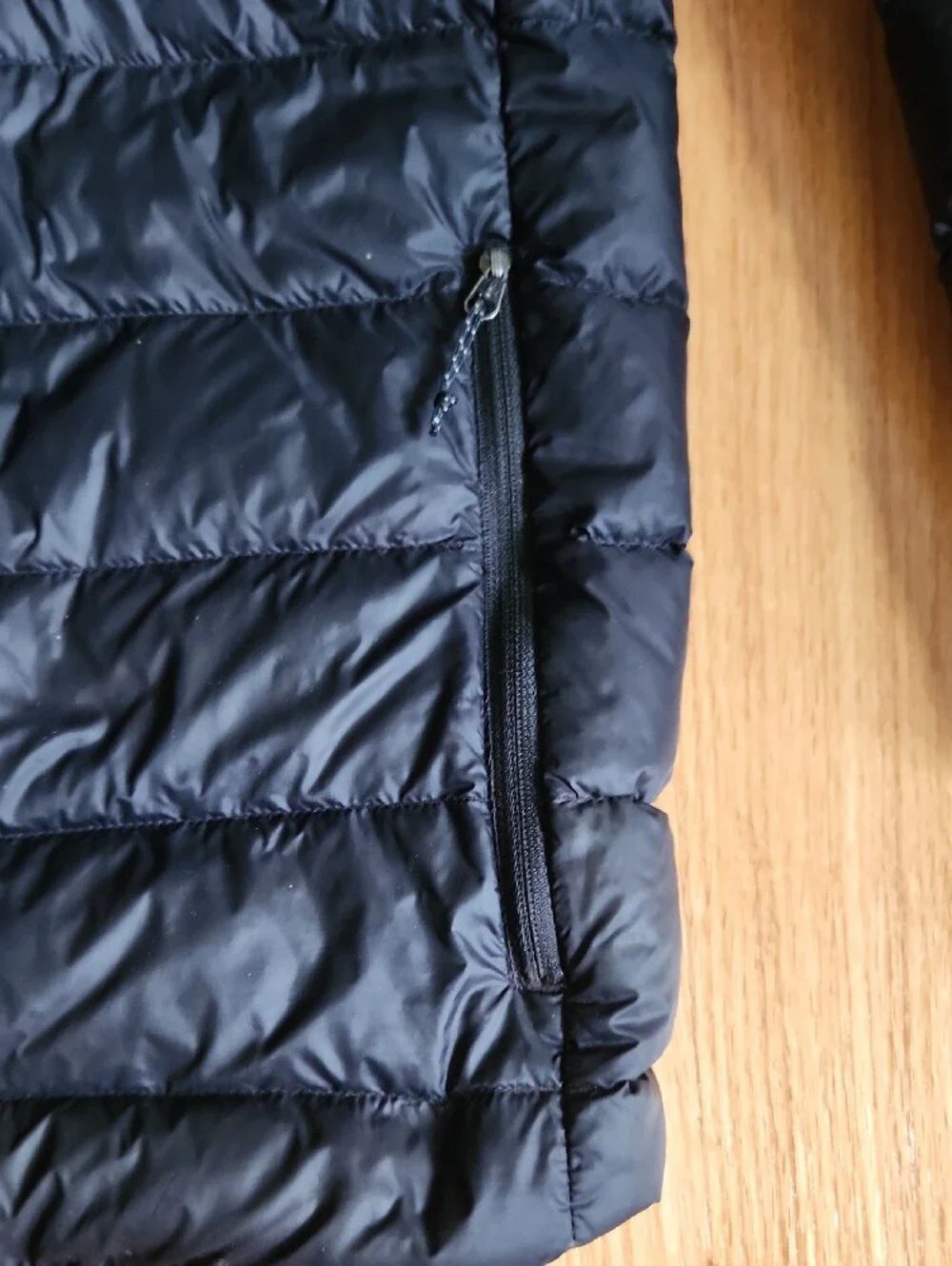 Eddie Bauer, Mens Black Hooded Down Puffer Jacket, Sz Medium - Picture 4 of 14